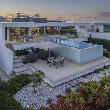Villa Coolhouses Algarve Lagos, Camilo *